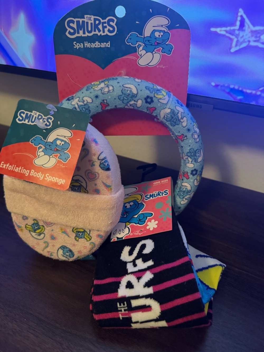 Smurfs Spa Headband + Exfoliating Body Sponge + Socks